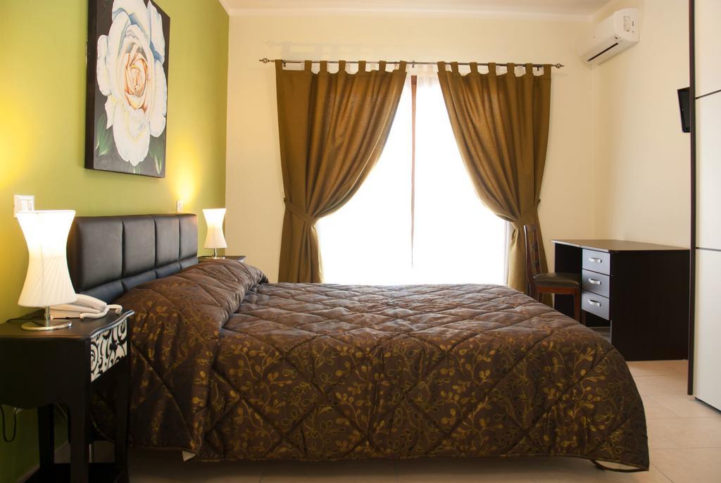 Pozzillo San Rocco Bed & Breakfast Arnesano ห้อง รูปภาพ